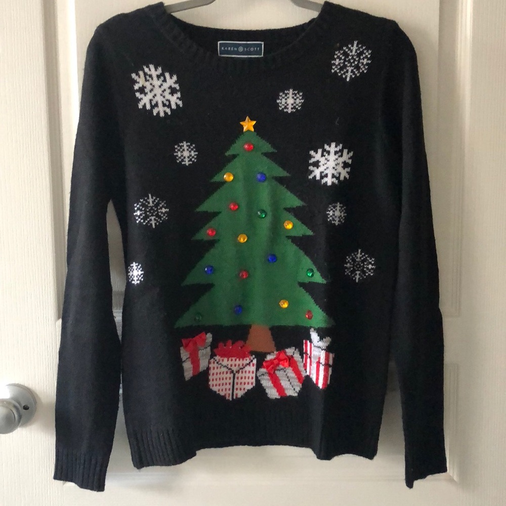 UGLY CHRISTMAS SWEATER